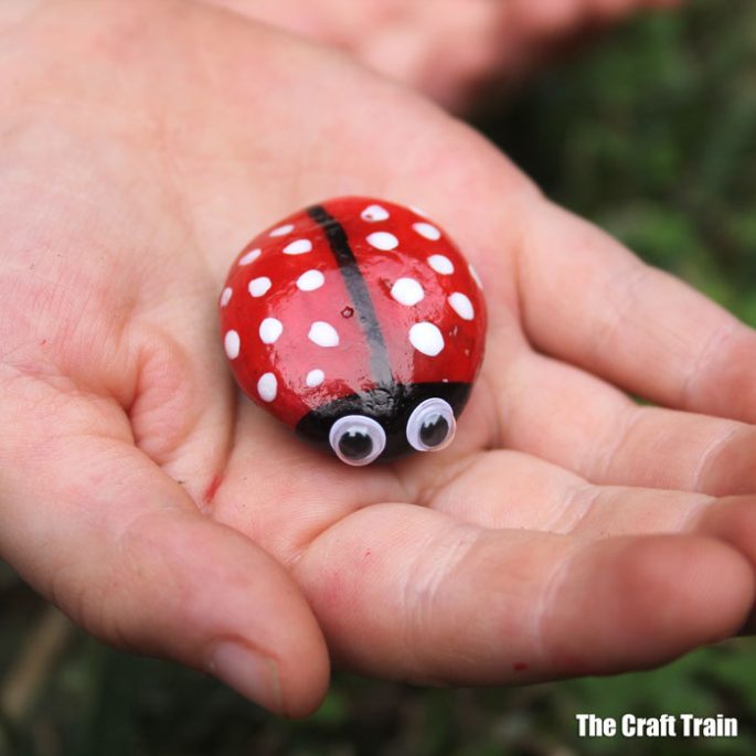 Ladybug rocks - The Craft Train