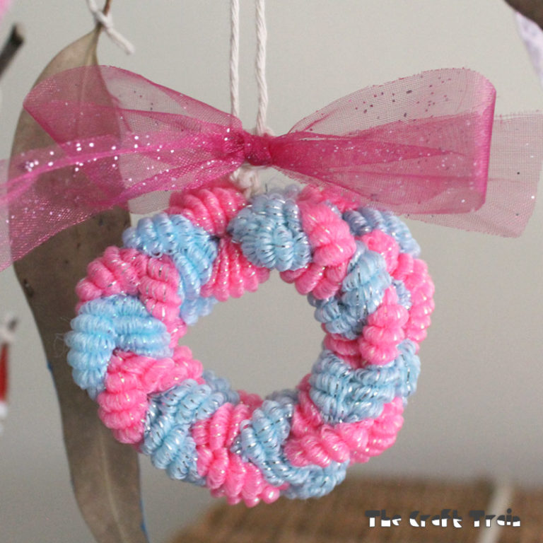Hair elastic wreath ornament
