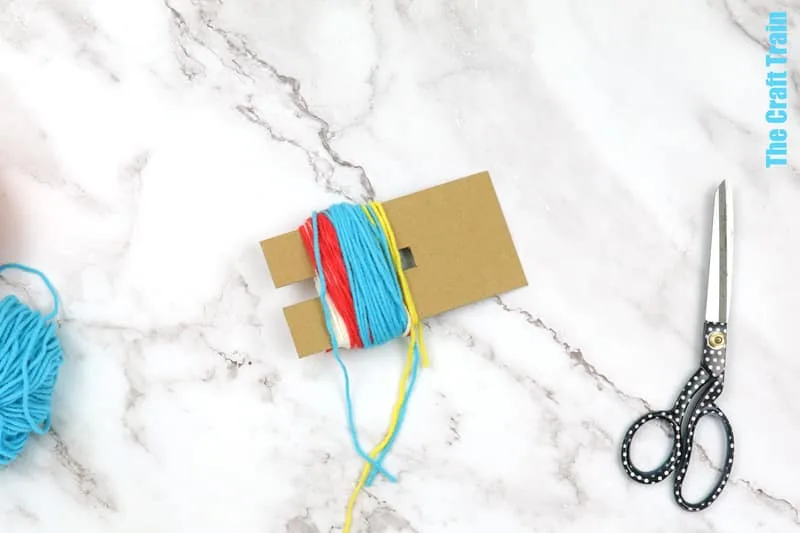 Pom pom making step