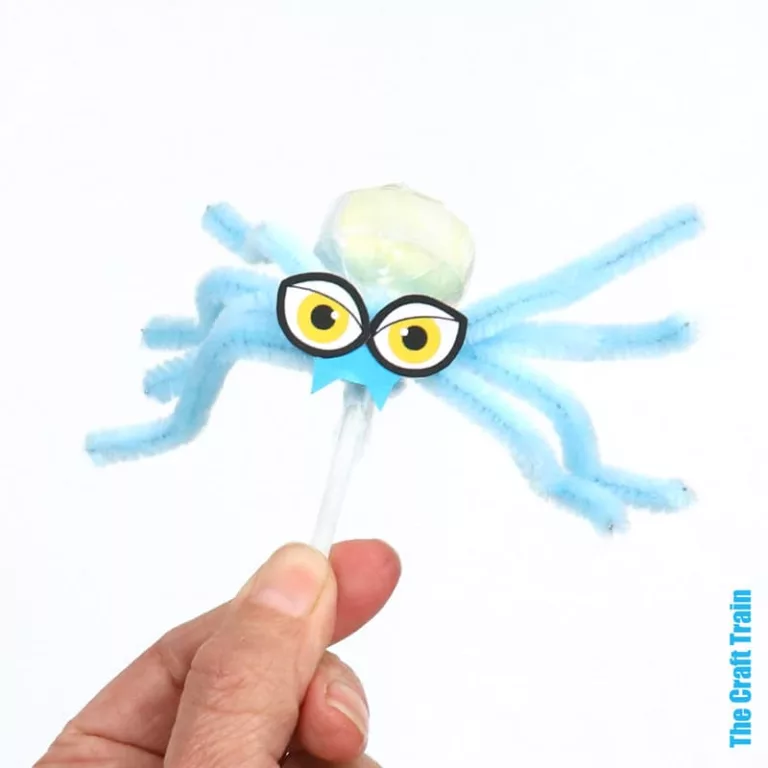 Lollipop spider craft with printable template