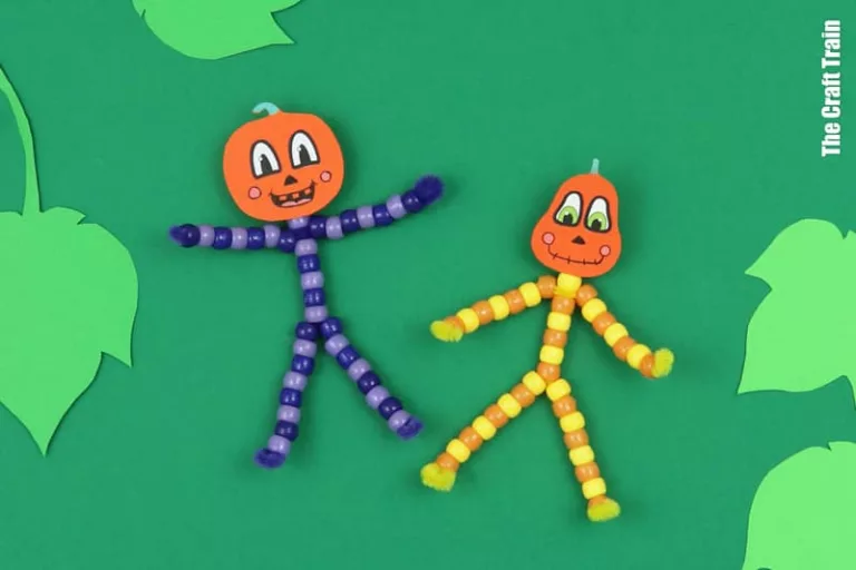 Cute mini pumpkin people pipe cleaner craft for kids